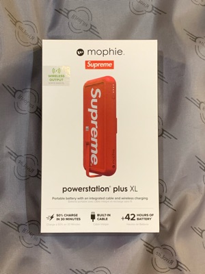 ช้อป Supreme mophie powerstation Plus XL Redของแท้ที่ SASOM