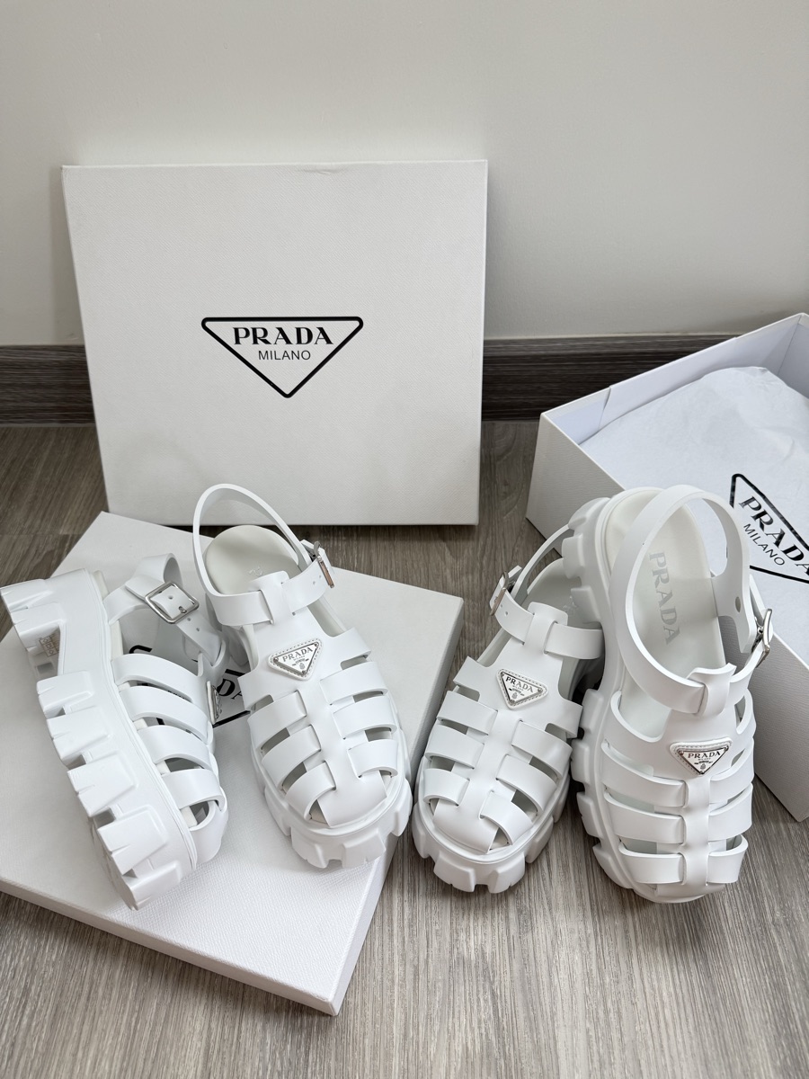 Buy & Sell Prada Foam rubber sandals White | 100% Authentic