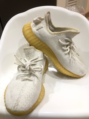 Triple hot sale cream yeezy