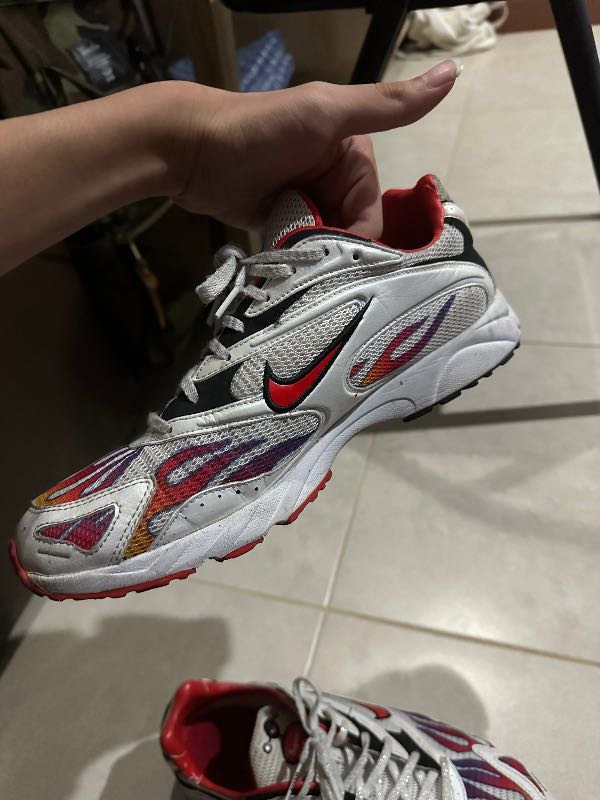 Nike x clearance supreme spectrum